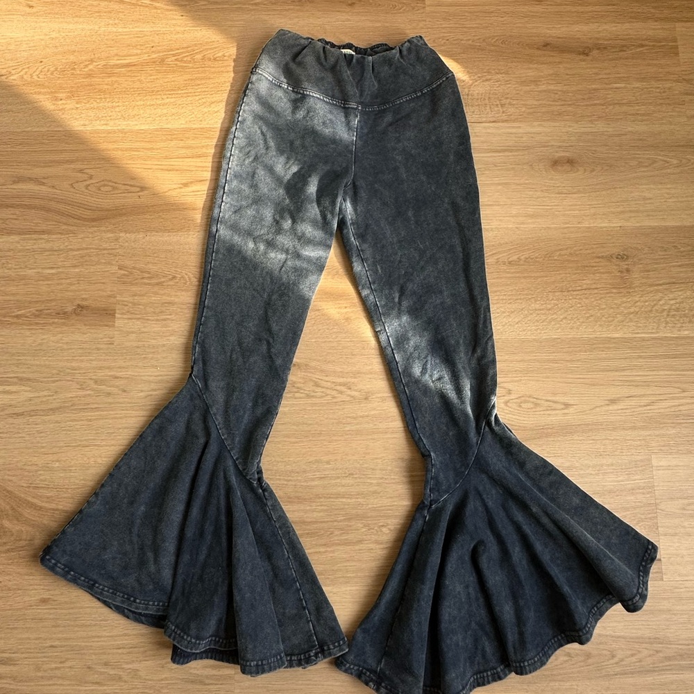 🍃 EARTHBOUND Flare Pants